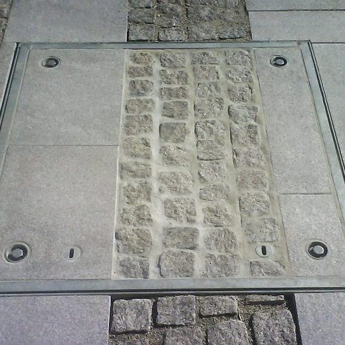 Cover with slabs
